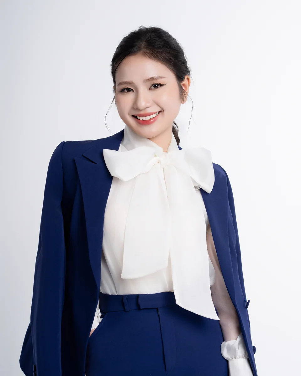 Vicky Hiền